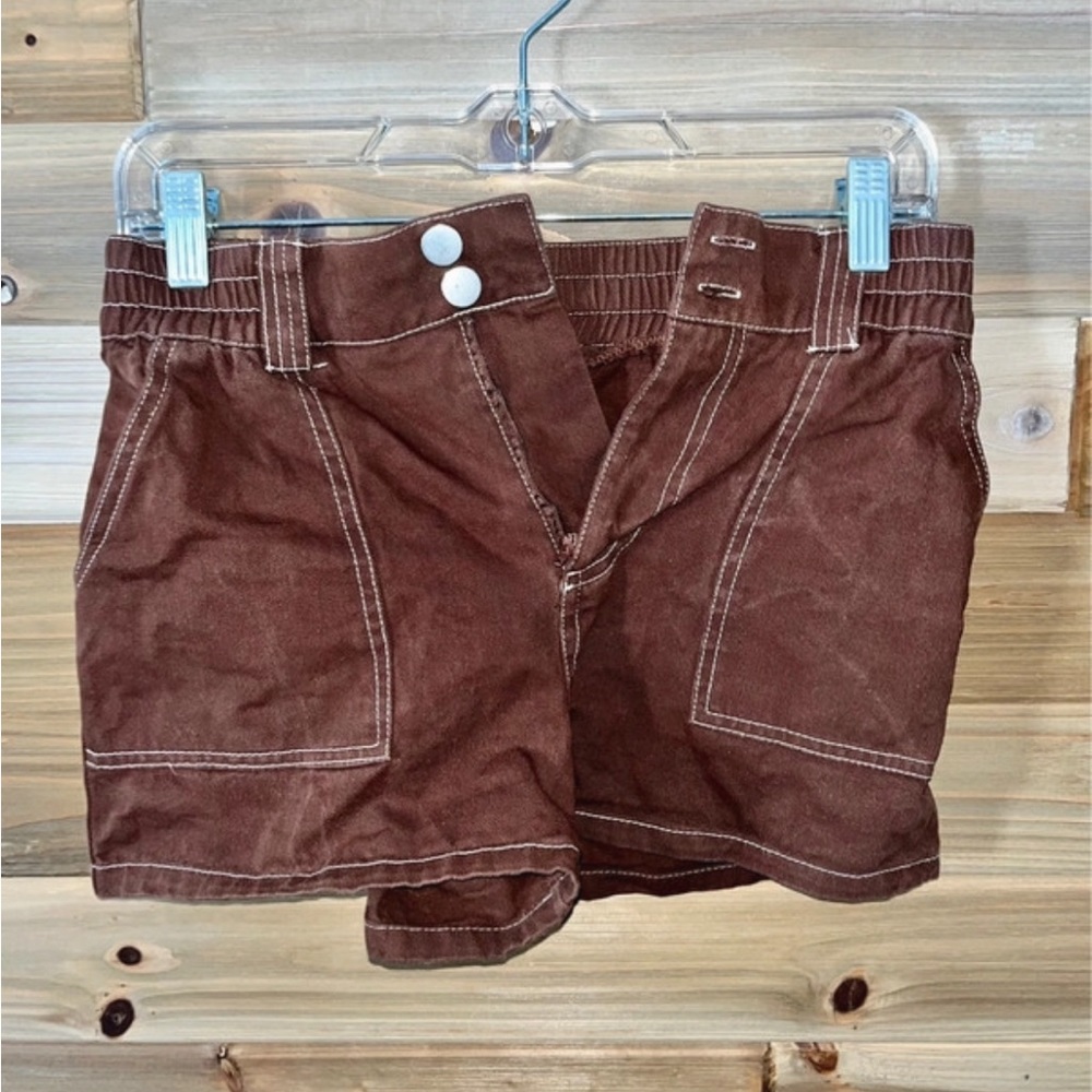 Full tilt stitch detail shorts